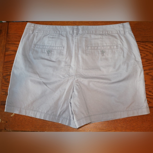 Ann Taylor Shorts - Picture 6 of 8